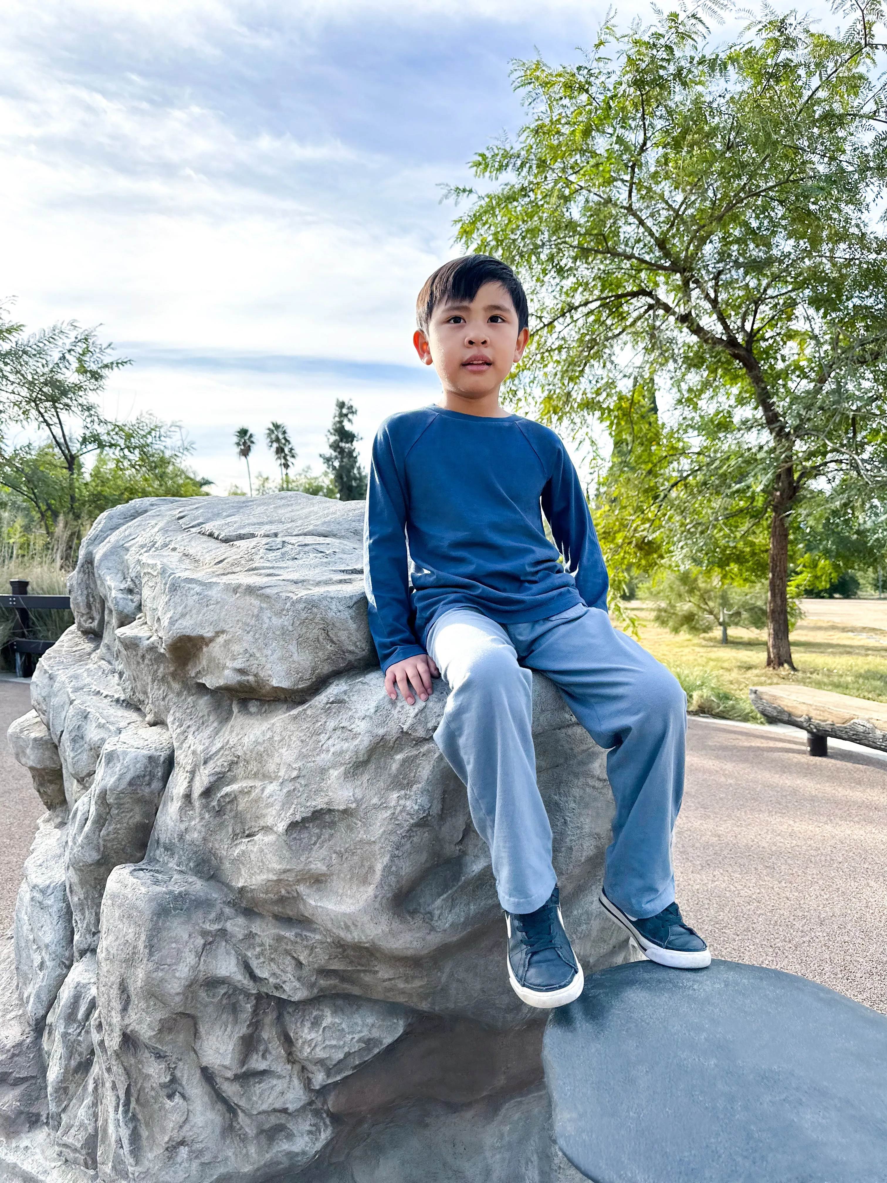 Boys Super-Soft 100% Organic Cotton Raglan Long Sleeve Tee | Charcoal