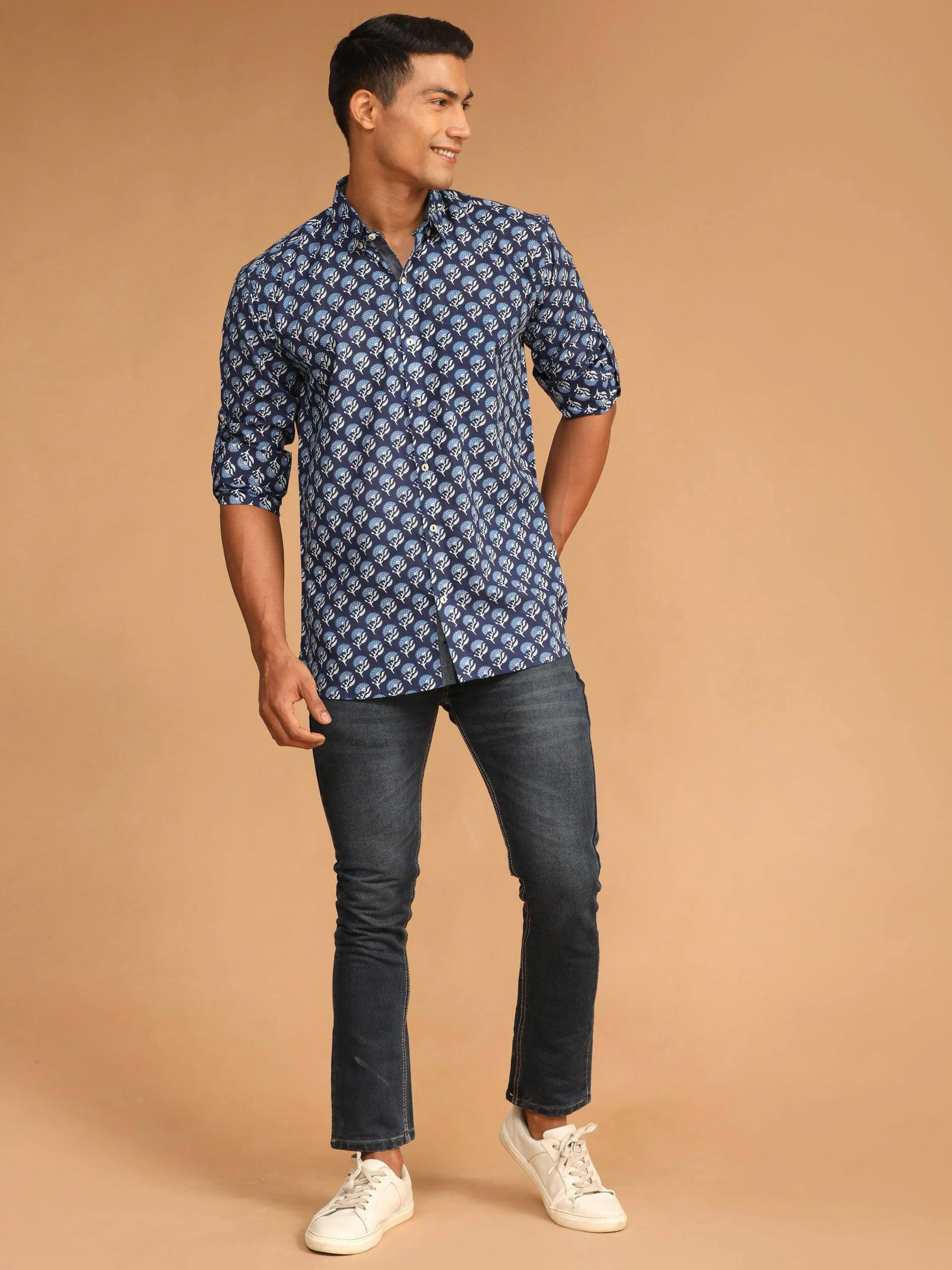 SHVAAS BY VASTRAMAY Men's Blue Printed Shirt