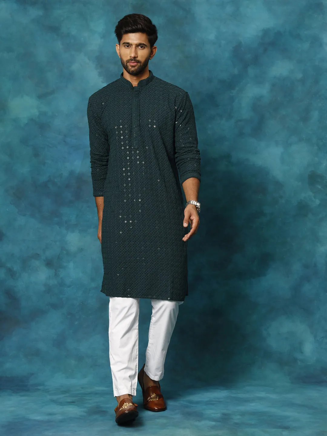 VM By VASTRAMAY Men's Green Rayon Schiffli  Kurta